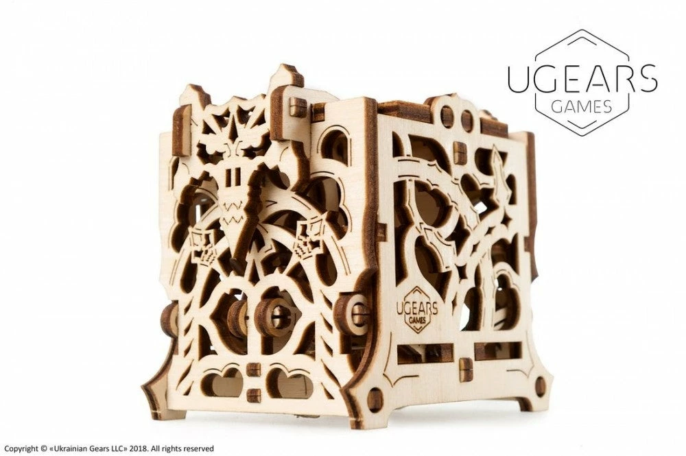Dice Keeper - UGEARS 3 Dice Keeper - UGEARS
